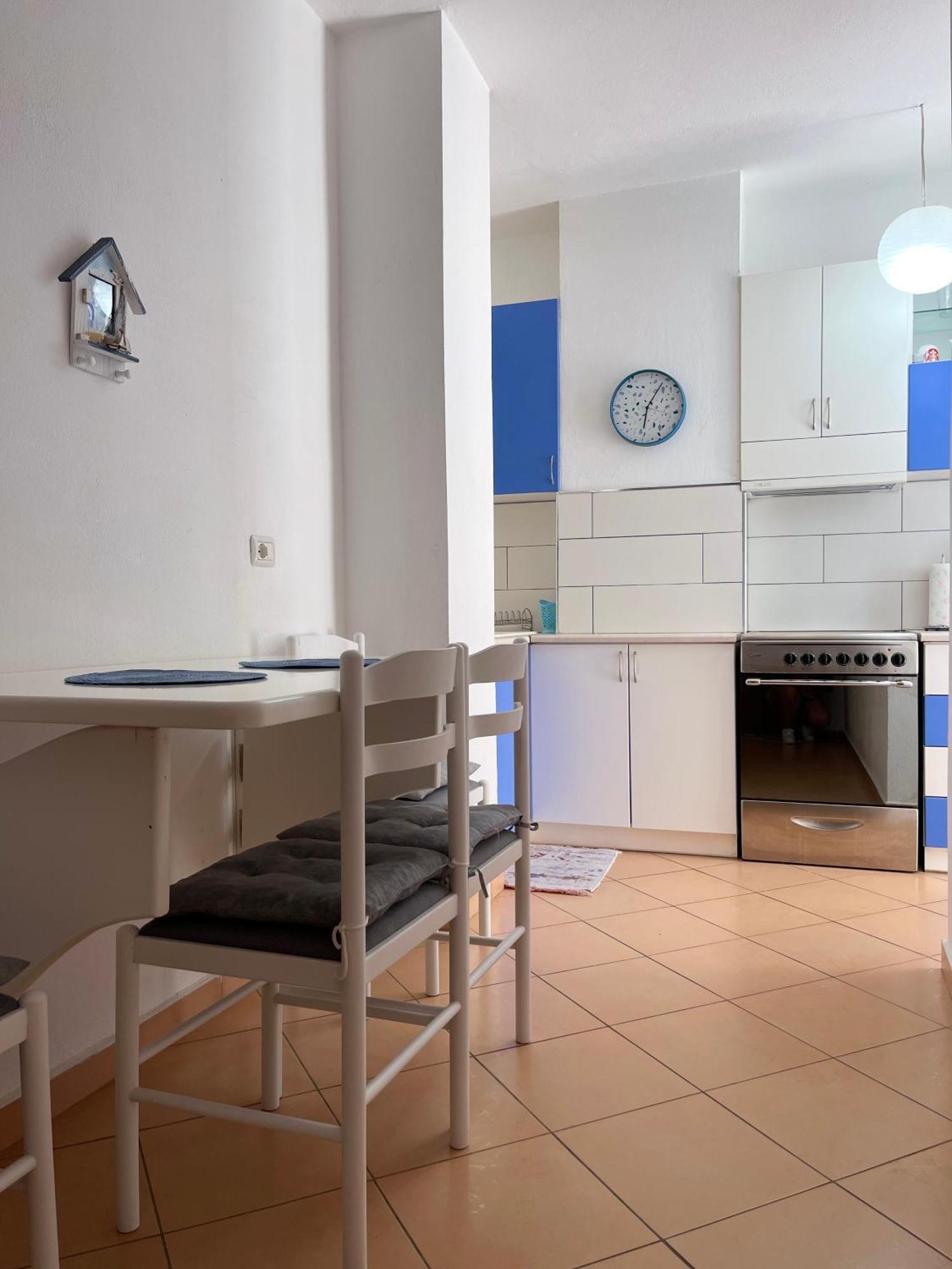 Kristi Apartment 2 Min To Sea Netflix & Espresso Station Sarandë Exterior foto